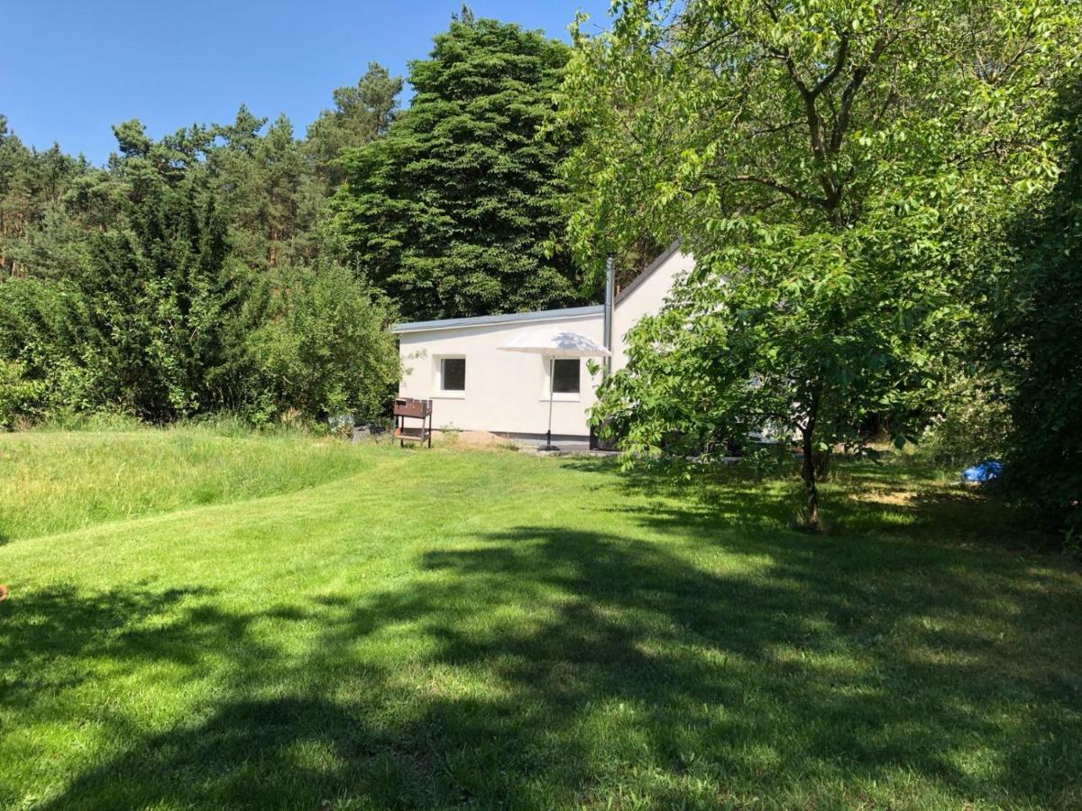 Cottage Am Wald Bei Berlin Falkensee Eksteriør billede